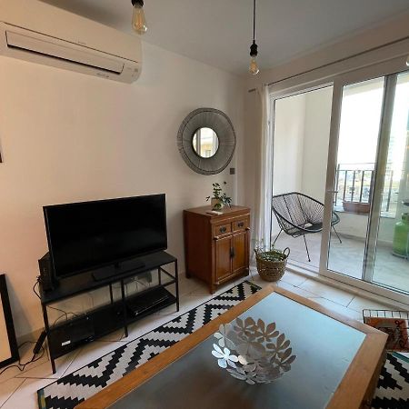 Spacious Seaview Sliema Apt, Steps From Valletta Ferry Ngoại thất bức ảnh