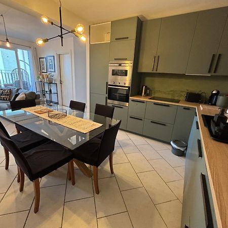 Spacious Seaview Sliema Apt, Steps From Valletta Ferry Ngoại thất bức ảnh