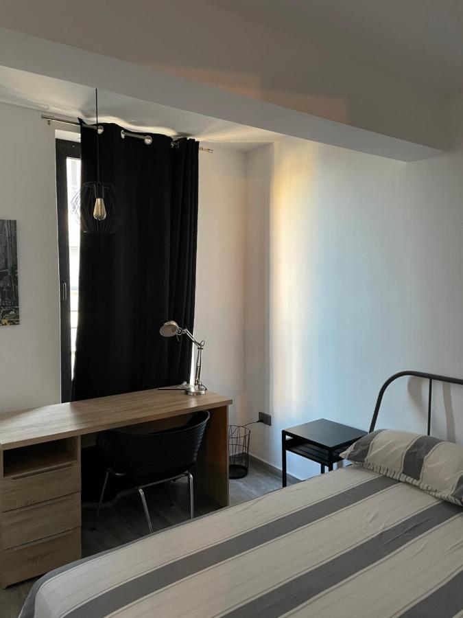 Spacious Seaview Sliema Apt, Steps From Valletta Ferry Ngoại thất bức ảnh