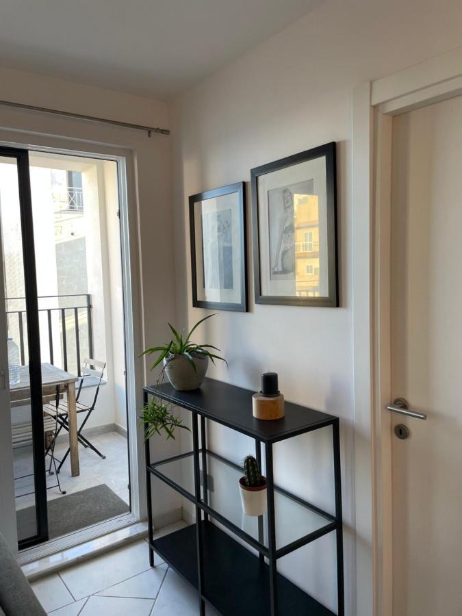Spacious Seaview Sliema Apt, Steps From Valletta Ferry Ngoại thất bức ảnh