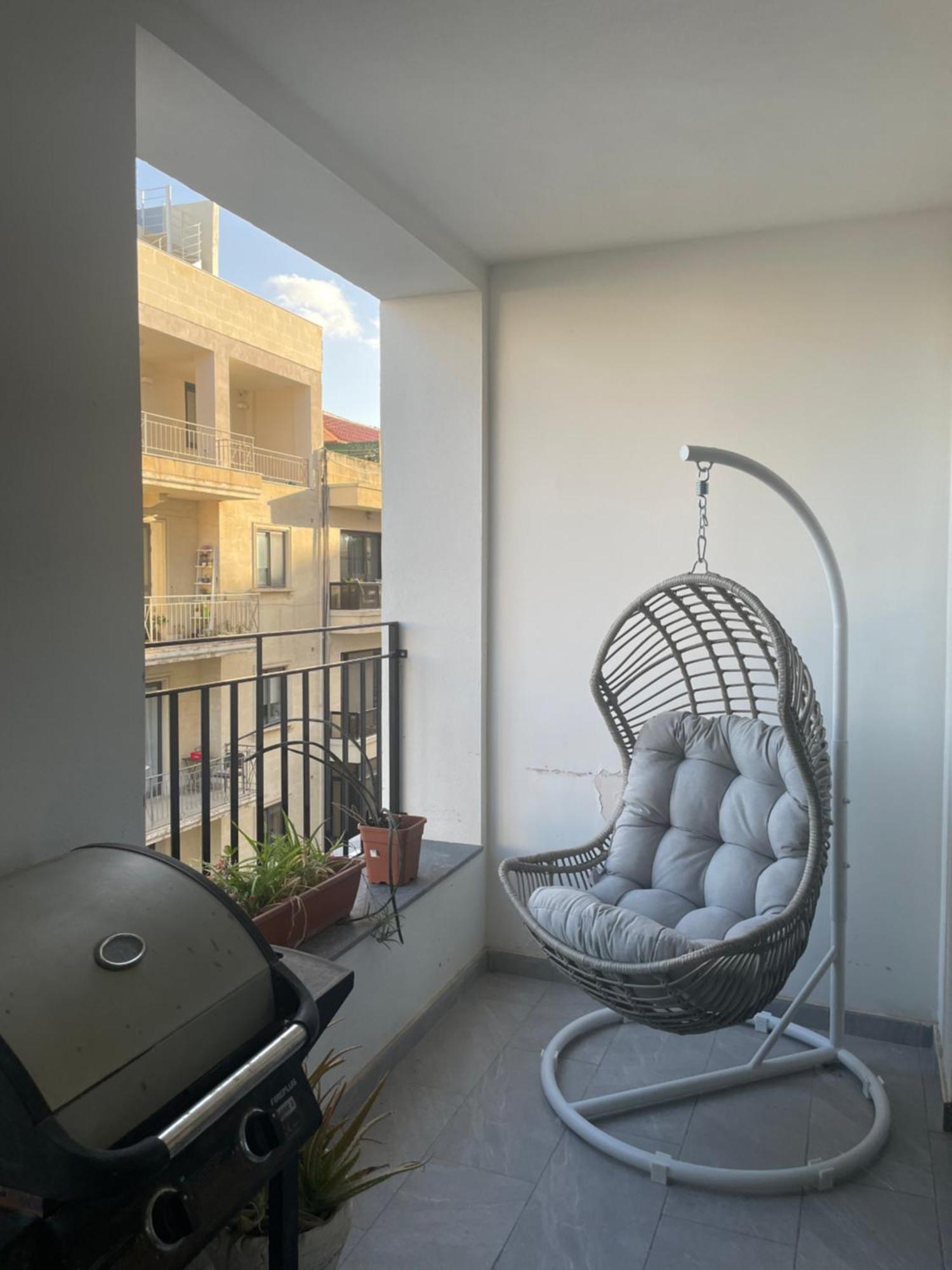 Spacious Seaview Sliema Apt, Steps From Valletta Ferry Ngoại thất bức ảnh