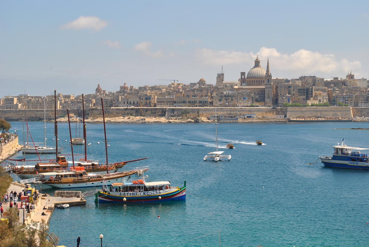 Spacious Seaview Sliema Apt, Steps From Valletta Ferry Ngoại thất bức ảnh