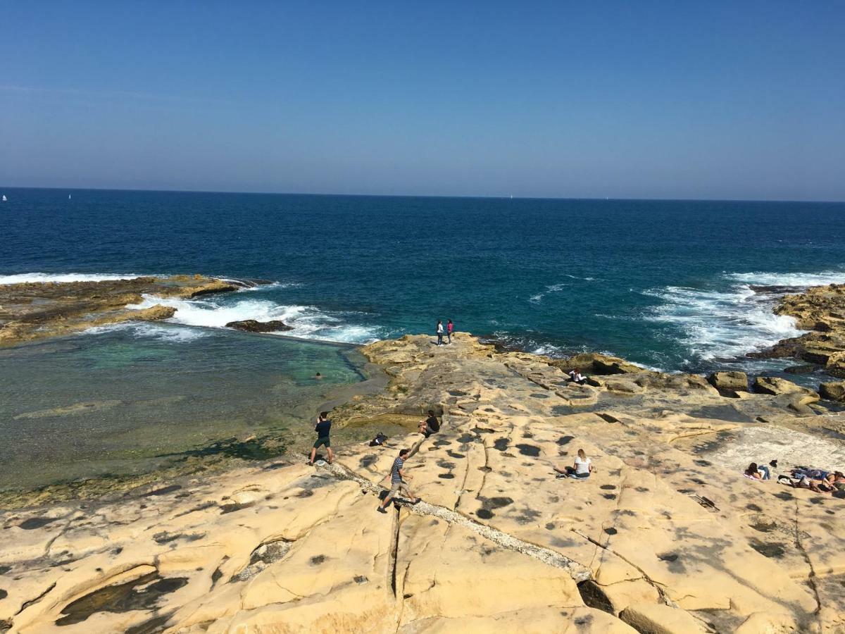 Spacious Seaview Sliema Apt, Steps From Valletta Ferry Ngoại thất bức ảnh