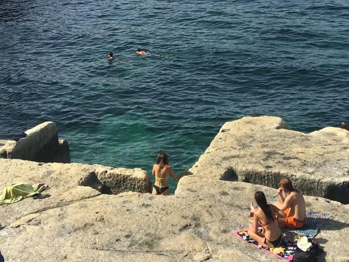 Spacious Seaview Sliema Apt, Steps From Valletta Ferry Ngoại thất bức ảnh