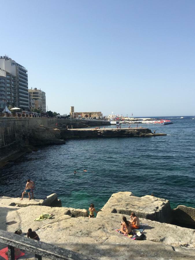Spacious Seaview Sliema Apt, Steps From Valletta Ferry Ngoại thất bức ảnh